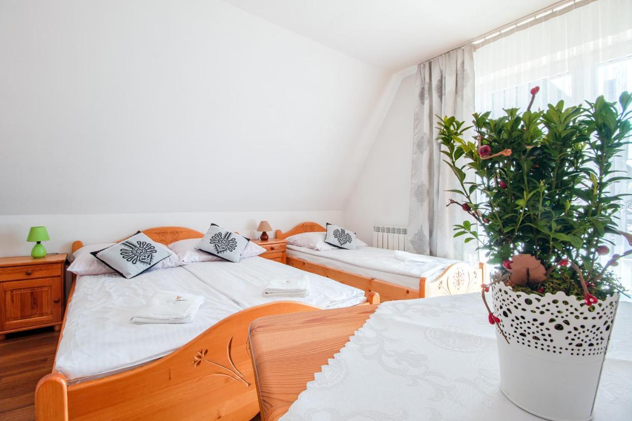 Willa Kowala Groń Buitenkant foto